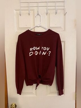 Graphic Tie-Front Sweatshirt – Burgundy "How You Doin?"